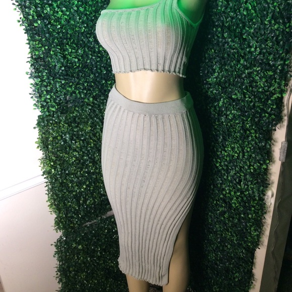 Herra Dresses & Skirts - Women’s 2 piece skirt set